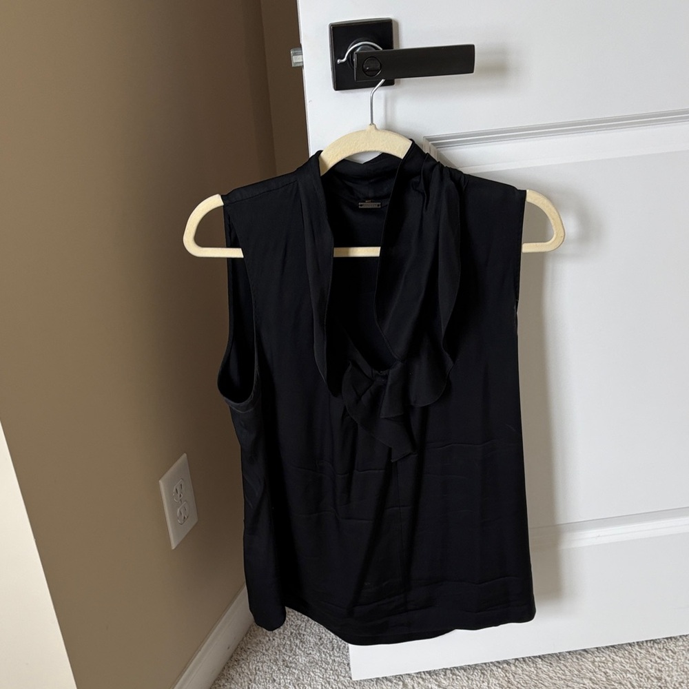 Elie Tahari Black Sleeveless Blouse